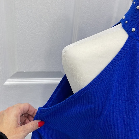 Bebe top - Picture 3 of 5